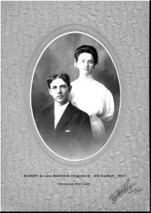 Elbert & Lou Barnes McGinnis 1907 wedding picture